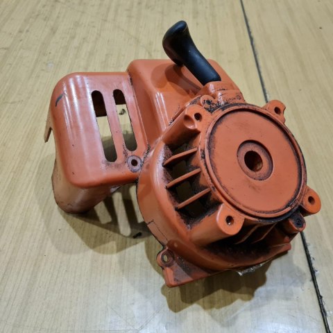 HOMELITE D33 30C SZARPAK STARTER ROZRUSZNIK OBUDOWA HOMELITE D33 30C SZARPAK STARTER ROZRUSZNIK OBUDOWA