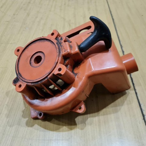 HOMELITE D33 30C SZARPAK STARTER ROZRUSZNIK OBUDOWA HOMELITE D33 30C SZARPAK STARTER ROZRUSZNIK OBUDOWA