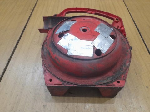 HOMELITE HB-180 OSŁONA OBUDOWA SZARPAK STARTER HOMELITE HB-180 OSŁONA OBUDOWA SZARPAK STARTER