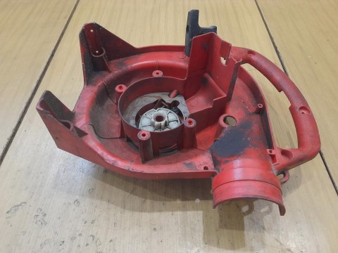 HOMELITE HB-180 OSŁONA OBUDOWA SZARPAK STARTER HOMELITE HB-180 OSŁONA OBUDOWA SZARPAK STARTER