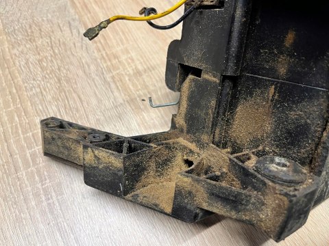 MCCULLOCH DAYTONA 1000 RĄCZKA GAZU UCHWYT RĘKOJEŚĆ MCCULLOCH DAYTONA 1000 RĄCZKA GAZU UCHWYT RĘKOJEŚĆ
