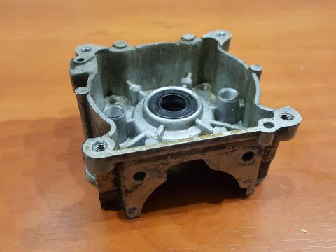 VICTUS BC32 KARTER OBUDOWA SILNIKA KORPUS POŁÓWKA VICTUS BC32 KARTER OBUDOWA SILNIKA KORPUS POŁÓWKA