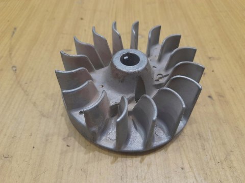 HITACHI RB 24 EAP MAGNETO KOŁO MAGNESOWE HITACHI RB 24 EAP MAGNETO KOŁO MAGNESOWE