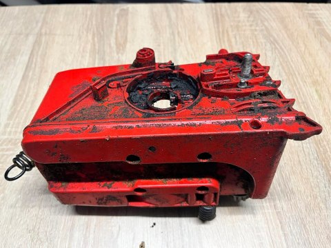 UNIROPA P 390 KARTER OBUDOWA SILNIKA KORPUS UNIROPA P 390 KARTER OBUDOWA SILNIKA KORPUS