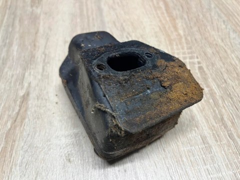 UNIROPA P 390 TŁUMIK WYDECH UNIROPA P 390 TŁUMIK WYDECH