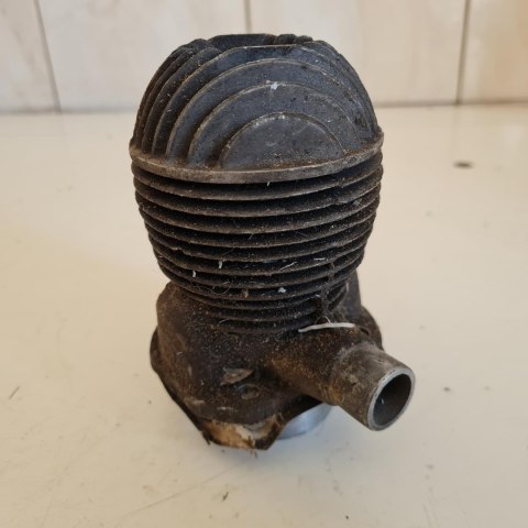 URAL DRUJBA DRUŻBA CYLINDER TŁOK ORYGINAŁ KOMPLET URAL DRUJBA DRUŻBA CYLINDER TŁOK ORYGINAŁ KOMPLET
