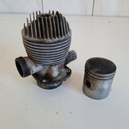 URAL DRUJBA DRUŻBA CYLINDER TŁOK ORYGINAŁ KOMPLET