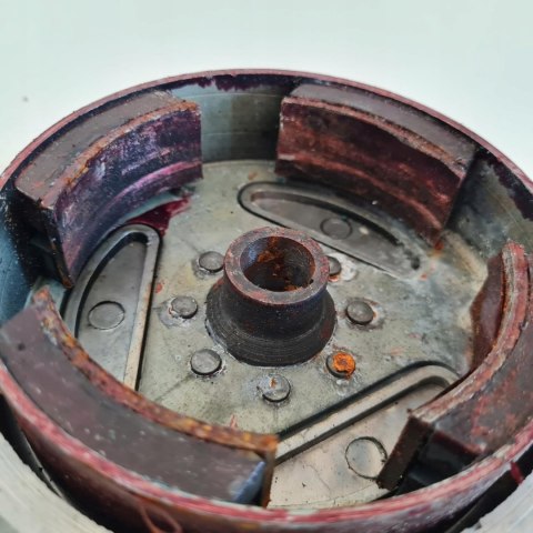 URAL DRUJBA DRUŻBA MAGNETO KOŁO MAGNESOWE URAL DRUJBA DRUŻBA MAGNETO KOŁO MAGNESOWE