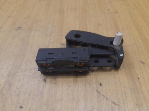 HITACHI CC14SF WŁĄCZNIK WYŁĄCZNIK PRZYCISK HITACHI CC14SF WŁĄCZNIK WYŁĄCZNIK PRZYCISK