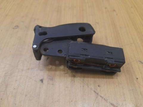 HITACHI CC14SF WŁĄCZNIK WYŁĄCZNIK PRZYCISK HITACHI CC14SF WŁĄCZNIK WYŁĄCZNIK PRZYCISK
