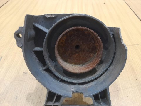 HITACHI CG22EAS OSŁONA OBUDOWA BĘBEN DZWON KOSZ HITACHI CG22EAS OSŁONA OBUDOWA BĘBEN DZWON KOSZ