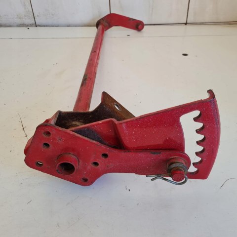 UNIROPA 110/96 TECUMSEH 10HP DŹWIGNIA CIĘGNO STELAŻ MOCOWANIE UNIROPA 110/96 TECUMSEH 10HP DŹWIGNIA CIĘGNO STELAŻ MOCOWANIE