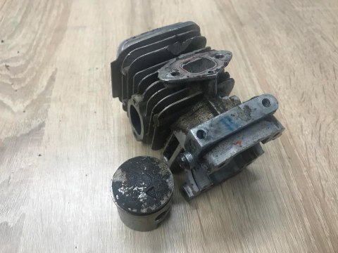 HECHT 929 CYLINDER TŁOK ORYGINAŁ KOMPLET HECHT 929 CYLINDER TŁOK ORYGINAŁ KOMPLET