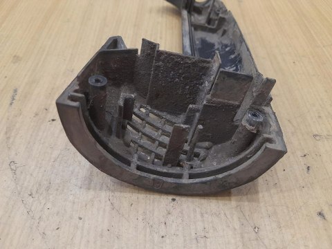 HIKOKI G235W2 RĄCZKA RĘKOJEŚĆ OSŁONA OBUDOWA HIKOKI G235W2 RĄCZKA RĘKOJEŚĆ OSŁONA OBUDOWA