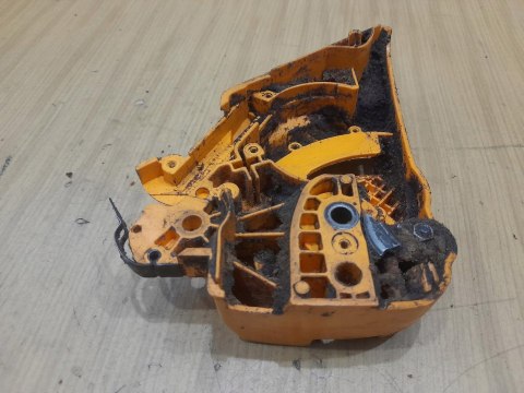 MCCULLOCH 444 OSŁONA OBUDOWA POKRYWA KORPUS MCCULLOCH 444 OSŁONA OBUDOWA POKRYWA KORPUS