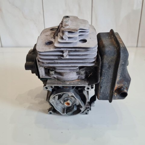 TOYAMA RT43 SILNIK CYLINDER TŁOK WAŁ KPL TOYAMA RT43 SILNIK CYLINDER TŁOK WAŁ KPL