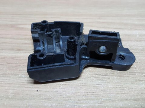 MARUYAMA HT230DS-R OSŁONA OBUDOWA POKRYWA MARUYAMA HT230DS-R OSŁONA OBUDOWA POKRYWA