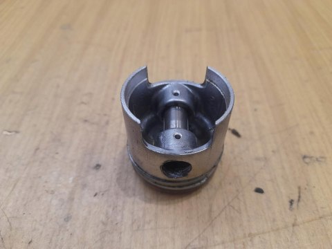 MARUYAMA MB400M CYLINDER TŁOK ORYGINAŁ KOMPLET MARUYAMA MB400M CYLINDER TŁOK ORYGINAŁ KOMPLET