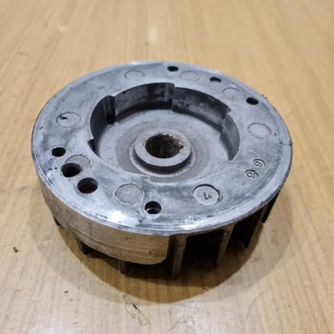 SACHS DOLMAR LT 250 MAGNETO KOŁO MAGNESOWE SACHS DOLMAR LT 250 MAGNETO KOŁO MAGNESOWE