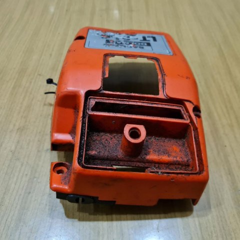 SACHS DOLMAR LT 250 OSŁONA OBUDOWA POKRYWA KORPUS SACHS DOLMAR LT 250 OSŁONA OBUDOWA POKRYWA KORPUS