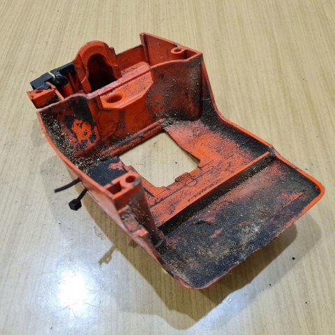 SACHS DOLMAR LT 250 OSŁONA OBUDOWA POKRYWA KORPUS SACHS DOLMAR LT 250 OSŁONA OBUDOWA POKRYWA KORPUS