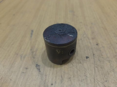 MARUYAMA BE 230 CYLINDER TŁOK ORYGINAŁ KOMPLET MARUYAMA BE 230 CYLINDER TŁOK ORYGINAŁ KOMPLET