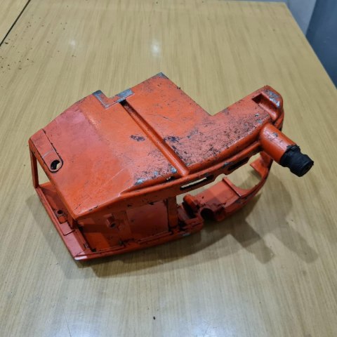 SACHS DOLMAR 108 OSŁONA OBUDOWA POKRYWA KORPUS SACHS DOLMAR 108 OSŁONA OBUDOWA POKRYWA KORPUS