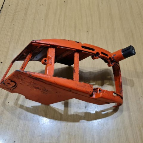 SACHS DOLMAR 108 OSŁONA OBUDOWA POKRYWA KORPUS SACHS DOLMAR 108 OSŁONA OBUDOWA POKRYWA KORPUS