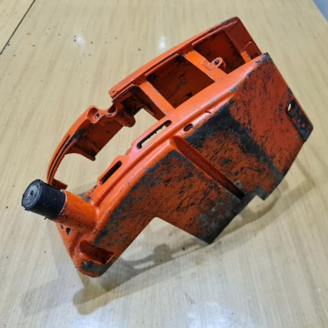 SACHS DOLMAR 108 OSŁONA OBUDOWA POKRYWA KORPUS SACHS DOLMAR 108 OSŁONA OBUDOWA POKRYWA KORPUS