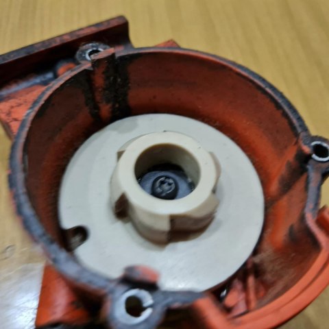 SACHS DOLMAR BC-212 SZARPAK STARTER ROZRUSZNIK OBUDOWA OSŁONA SACHS DOLMAR BC-212 SZARPAK STARTER ROZRUSZNIK OBUDOWA OSŁONA
