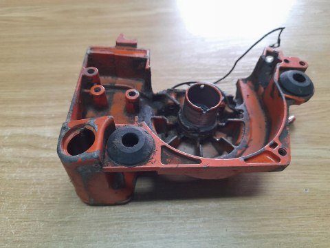 SACHS DOLMAR BC 330 KARTER OBUDOWA SILNIKA KORPUS SACHS DOLMAR BC 330 KARTER OBUDOWA SILNIKA KORPUS