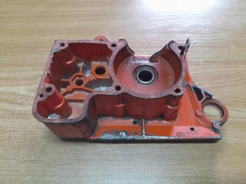 SACHS DOLMAR BC 330 KARTER OBUDOWA SILNIKA KORPUS SACHS DOLMAR BC 330 KARTER OBUDOWA SILNIKA KORPUS