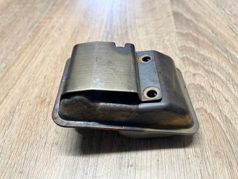 MAKITA EM2600U TŁUMIK WYDECH MAKITA EM2600U TŁUMIK WYDECH