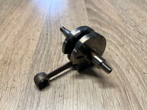 MAKITA EM2600U WAŁ KORBOWY KORBOWÓD MAKITA EM2600U WAŁ KORBOWY KORBOWÓD