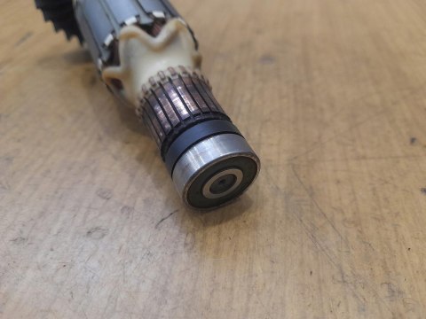 MAKITA HR2460 WIRNIK ORYGINAŁ MAKITA HR2460 WIRNIK ORYGINAŁ