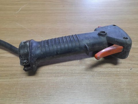 MARUYAMA 230 RĄCZKA GAZU RĘKOJEŚĆ UCHWYT MANETKA MARUYAMA 230 RĄCZKA GAZU RĘKOJEŚĆ UCHWYT MANETKA