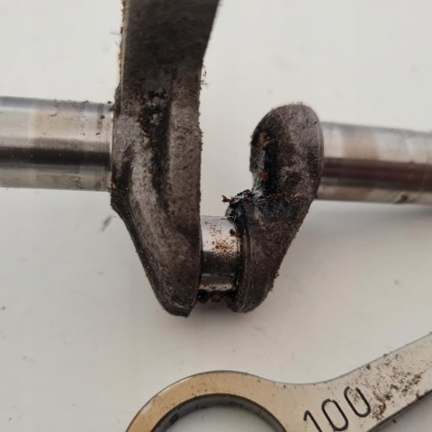 SACHS DOLMAR 100 WAŁ KORBOWY KORBOWÓD SACHS DOLMAR 100 WAŁ KORBOWY KORBOWÓD