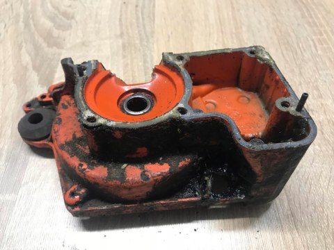SACHS DOLMAR 102 KARTER OBUDOWA SILNIKA KORPUS SACHS DOLMAR 102 KARTER OBUDOWA SILNIKA KORPUS