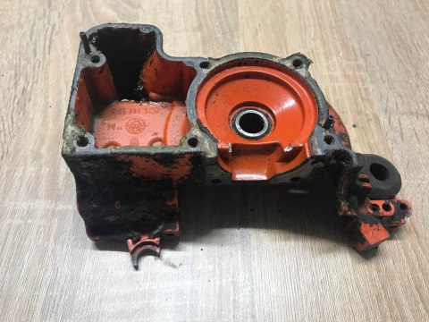 SACHS DOLMAR 102 KARTER OBUDOWA SILNIKA KORPUS SACHS DOLMAR 102 KARTER OBUDOWA SILNIKA KORPUS
