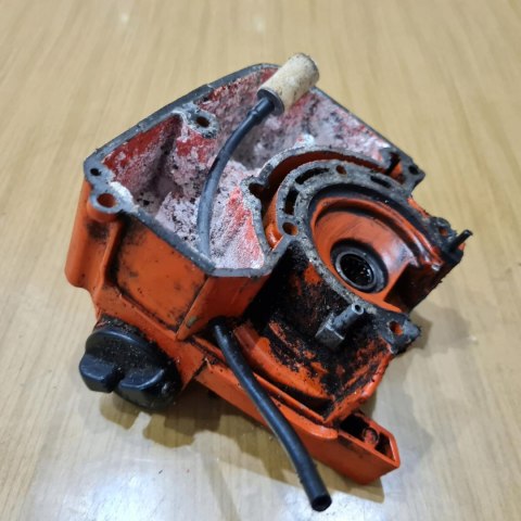 SACHS DOLMAR 108 KARTER OBUDOWA SILNIKA KORPUS SACHS DOLMAR 108 KARTER OBUDOWA SILNIKA KORPUS