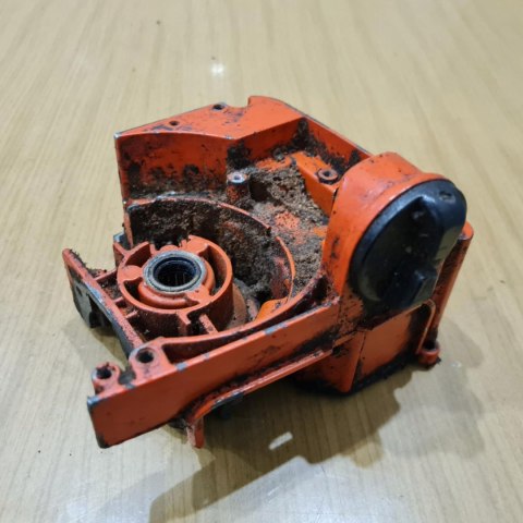 SACHS DOLMAR 108 KARTER OBUDOWA SILNIKA KORPUS SACHS DOLMAR 108 KARTER OBUDOWA SILNIKA KORPUS