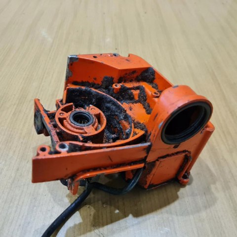 SACHS DOLMAR 108 KARTER OBUDOWA SILNIKA KORPUS SACHS DOLMAR 108 KARTER OBUDOWA SILNIKA KORPUS