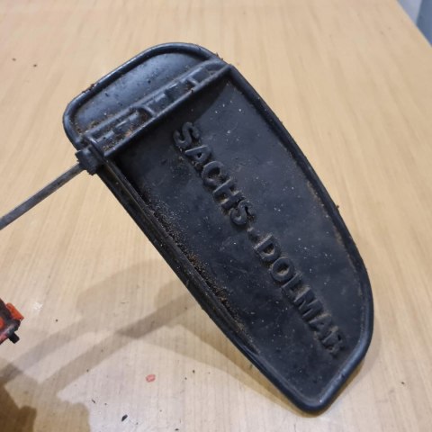 SACHS DOLMAR 108 KARTER OBUDOWA SILNIKA RĄCZKA DŹWIGNIA HAMULCA KPL SACHS DOLMAR 108 KARTER OBUDOWA SILNIKA RĄCZKA DŹWIGNIA HAMULCA KPL