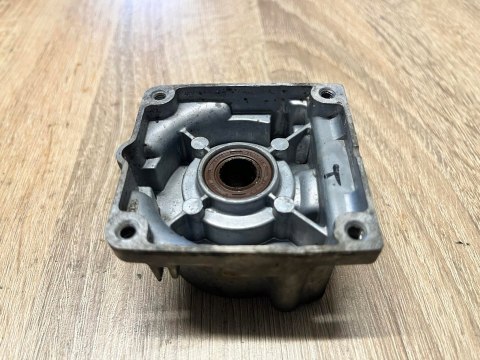 MAKITA EM2600U KARTER OBUDOWA SILNIKA BLOK KORPUS MAKITA EM2600U KARTER OBUDOWA SILNIKA BLOK KORPUS