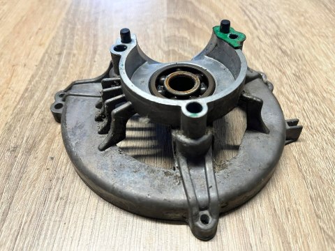 MAKITA EM2600U KARTER OBUDOWA SILNIKA BLOK KORPUS MAKITA EM2600U KARTER OBUDOWA SILNIKA BLOK KORPUS