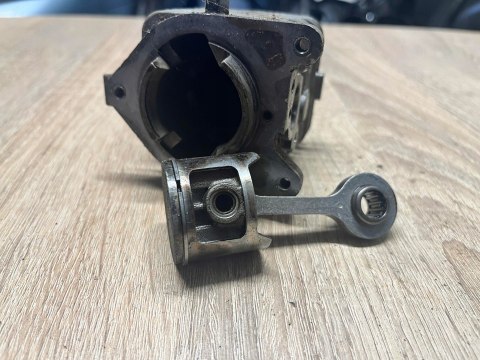 SABRE S25 CYLINDER TŁOK ORYGINAŁ KOMPLET SABRE S25 CYLINDER TŁOK ORYGINAŁ KOMPLET