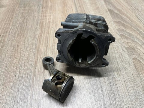 GRIZZLY MTR 28 CYLINDER TŁOK ORYGINAŁ KOMPLET GRIZZLY MTR 28 CYLINDER TŁOK ORYGINAŁ KOMPLET
