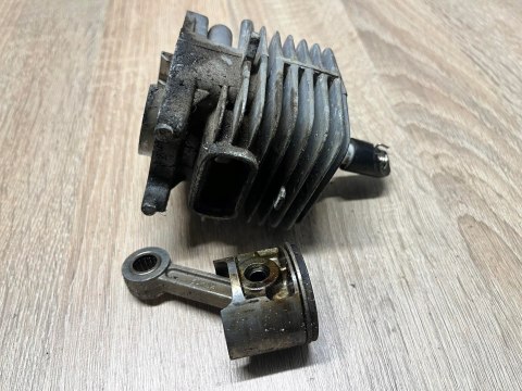 GRIZZLY MTR 28 CYLINDER TŁOK ORYGINAŁ KOMPLET GRIZZLY MTR 28 CYLINDER TŁOK ORYGINAŁ KOMPLET