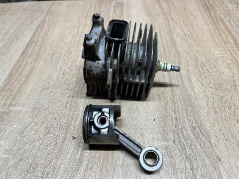 GRIZZLY MTS 32 CYLINDER TŁOK ORYGINAŁ KOMPLET GRIZZLY MTS 32 CYLINDER TŁOK ORYGINAŁ KOMPLET