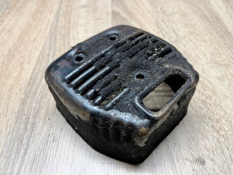 RYOBI RSB 3100 OSŁONA OBUDOWA POKRYWA TŁUMIKA RYOBI RSB 3100 OSŁONA OBUDOWA POKRYWA TŁUMIKA
